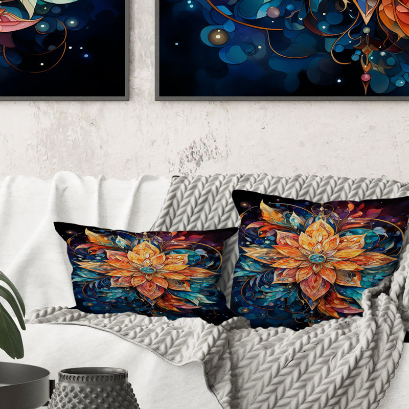 Coussin Spiral Kaleidoscope III - Abstract Spirals
