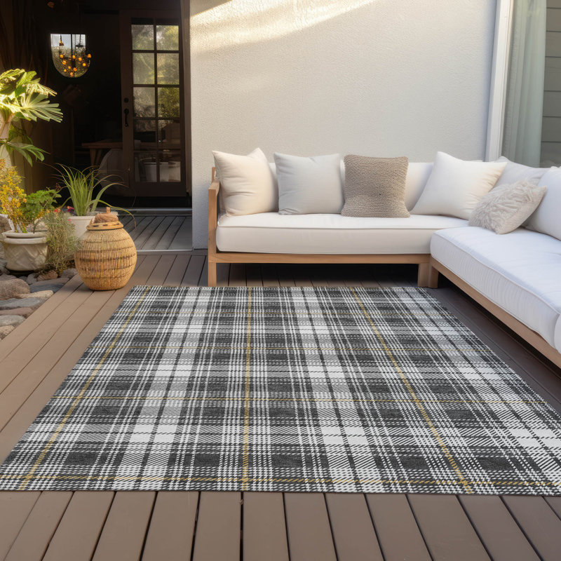 Charcoal Plaid Machine Washable Synthetic Indoor/Outdoor Rug
