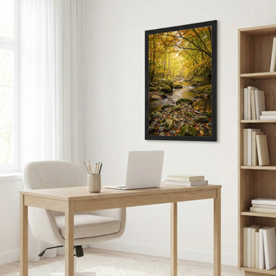 Toile noire encadrée en bois noir pour salon, chambre à coucher, bureau ou vestibule - décoration murale décorative avec ruisseau d'automne