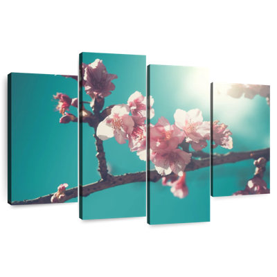 Fleurs de sakura chatoyantes Harnek