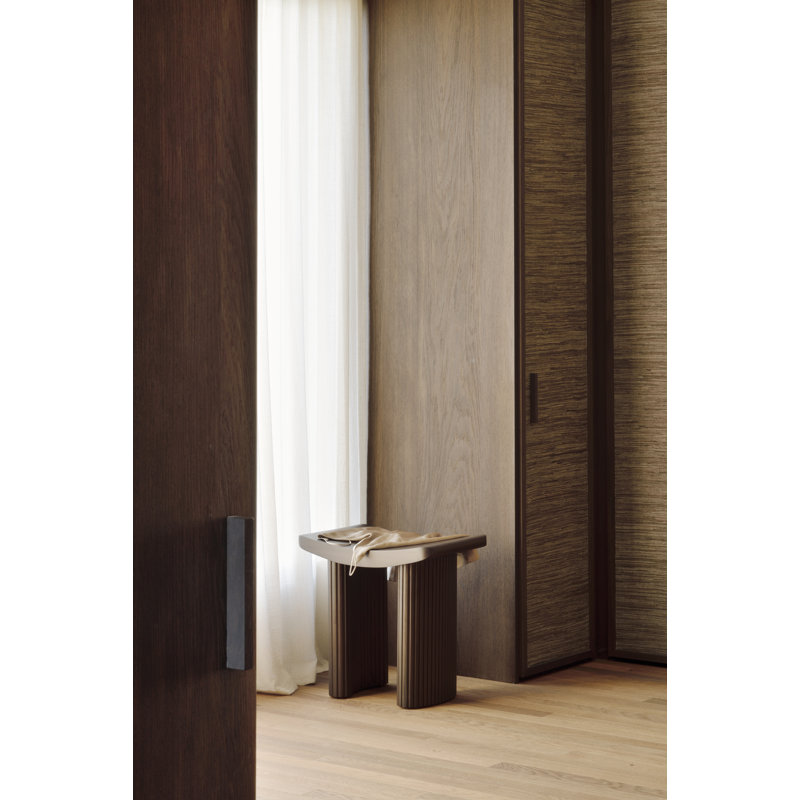Roller Max Accent Stool