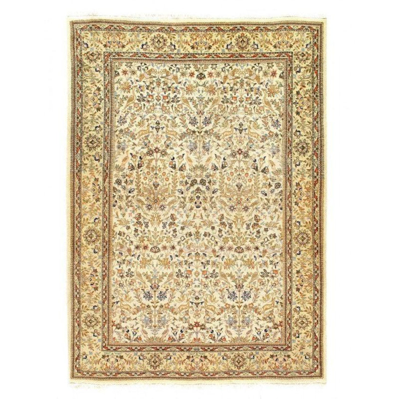 Oriental Area Rug in Ivory