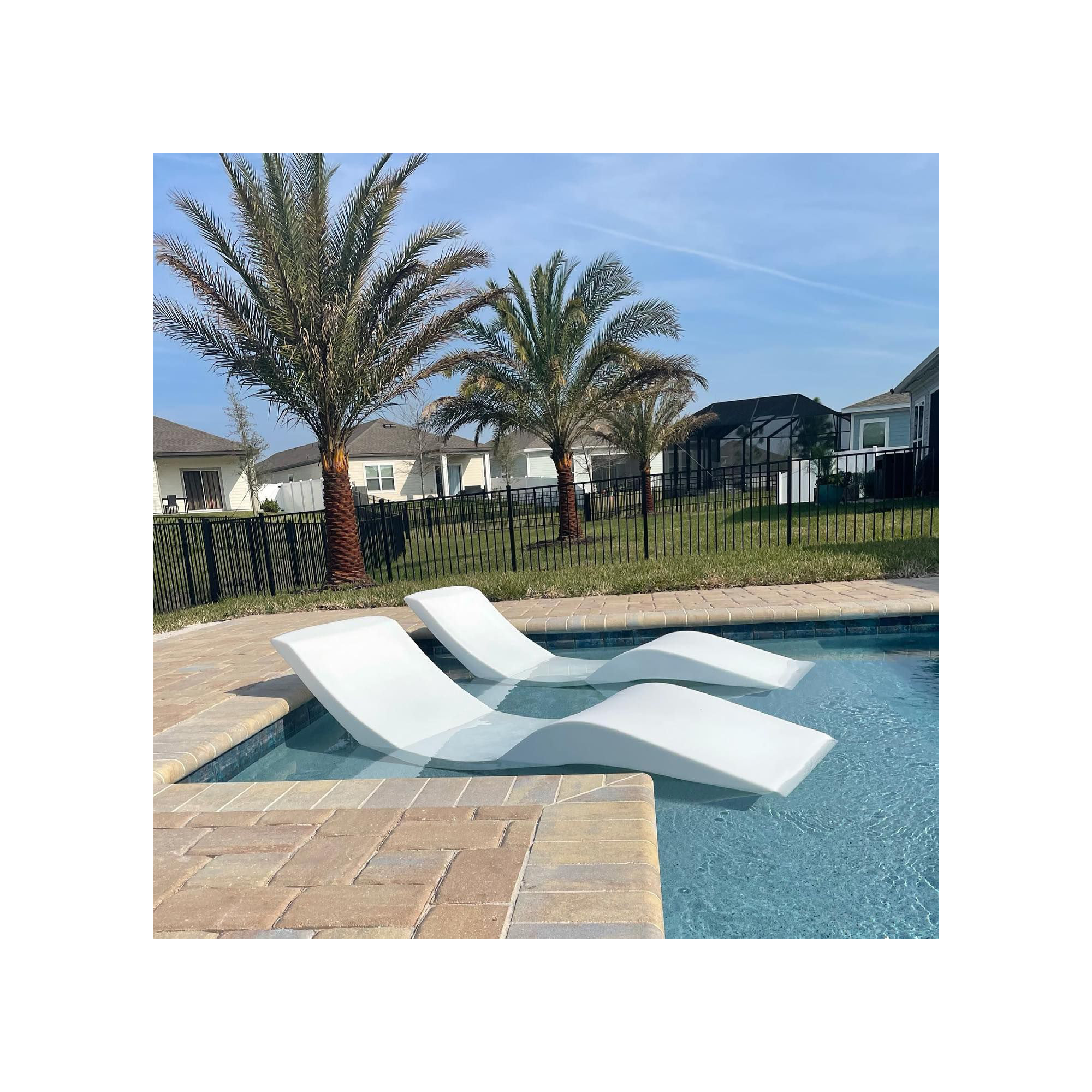In-pool Chaise Lounger for 0-9 In. of Water, White