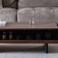 Table basse minimaliste et rétro en bois massif