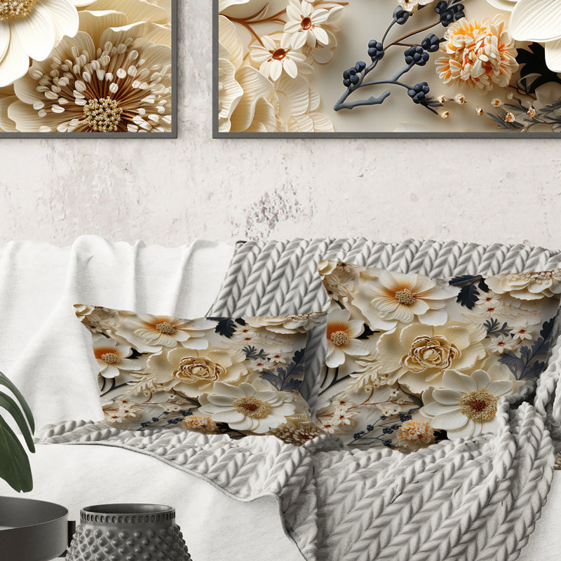 Coussin à imprimé floral crème Lace Botanics II