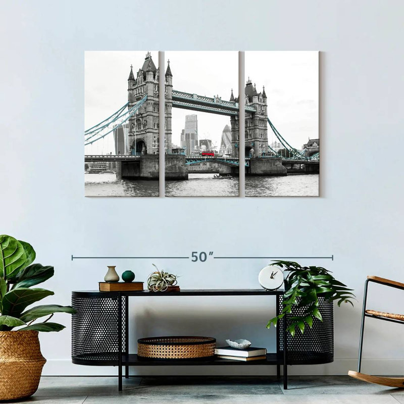 Senne Pop London Bridge, 28" H x 45" W
