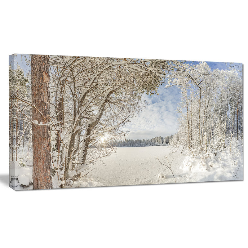 Lake in Winter Woods - Reproduction de photo sur toile tendue, H 16 po x l 32 po x p 1 po