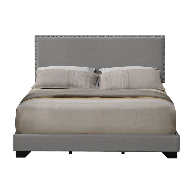 Grand lit en tissu gris clair Leandros