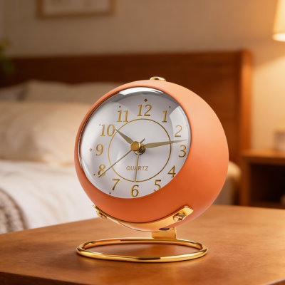 Analog Metal Ermington ，Retro, Cute, And Minimalist Small Desktop Clock ，Silent & Non-Ticking ，Battery-Powered ，Ideal For Living Room Decor, Bedroom, Bedside, Or Shelf