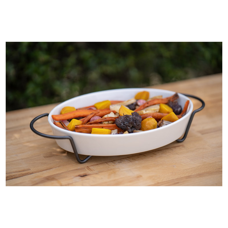 BIA Cordon Bleu Simply Serving 2 Quart Porcelain Oval Baker with Caddy