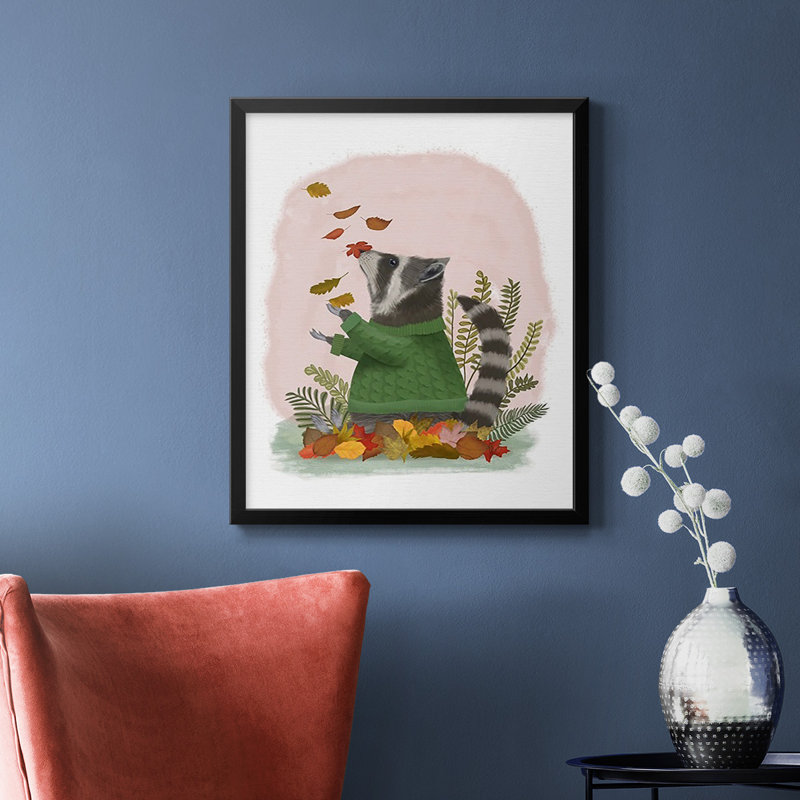«Raccoon Catching Leaves», toile encadrée de qualité supérieure - prête à être accrochée, Noir, H 24 po x l 20 po