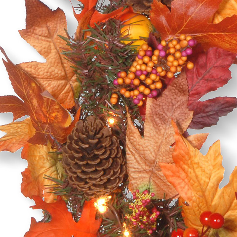 24 in. Maple Wreath with Clear Lights