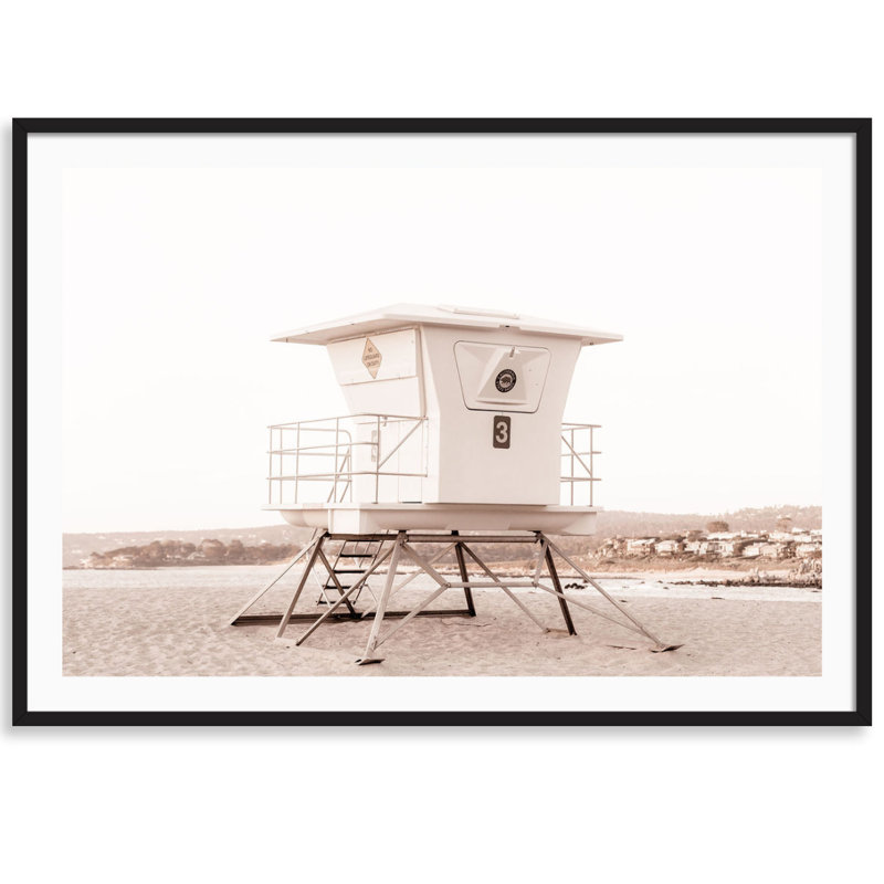 «Tower 3» par Carly Tabak - Photographie avec cadre, Bois noir, L 25 po x H 18 po