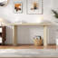 Console moderne avec structure de forme géométrique et grain de bois-362454757