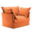 Fauteuil en chenille orange avec siège simple et assise profonde, grands coussins à haut dossier, housses amovibles, structure