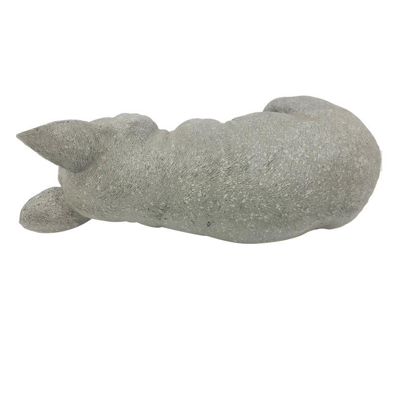 Bouledogue gris en polyrésine endormi