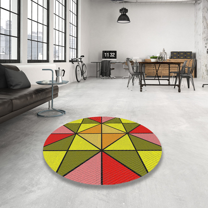 Tapis vert/jaune/rouge à motifs, Rond 4 pi