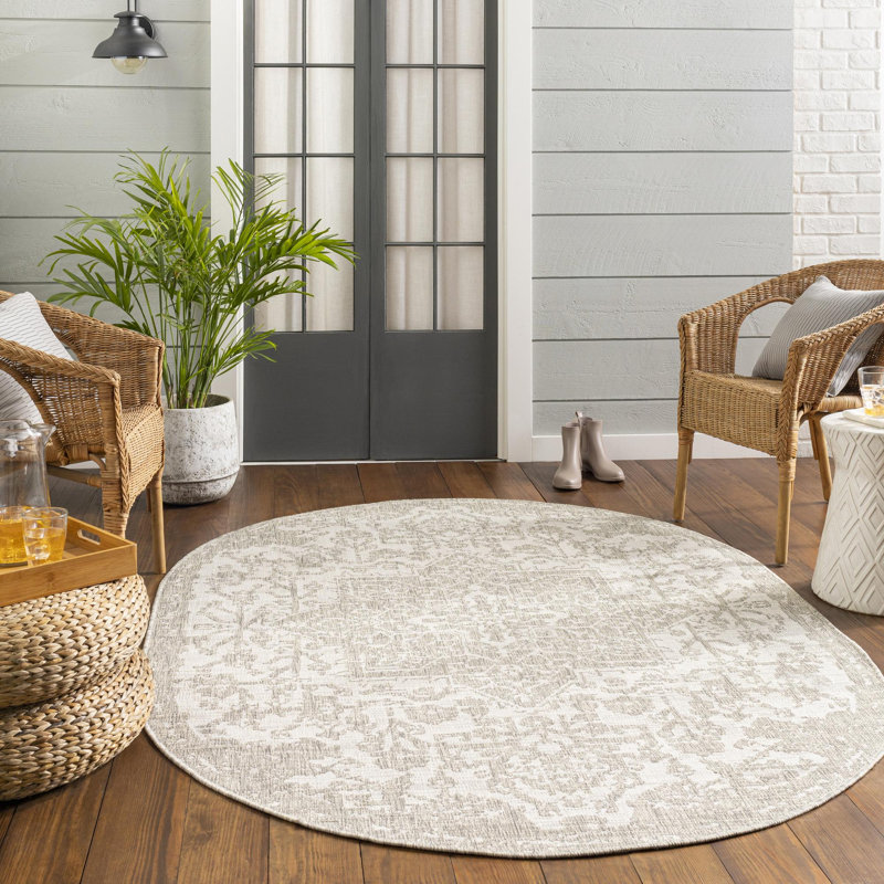 Tapis intérieur / extérieur gris Gaiwan, Ovale 5 pi 3 po x 7 pi 3 po