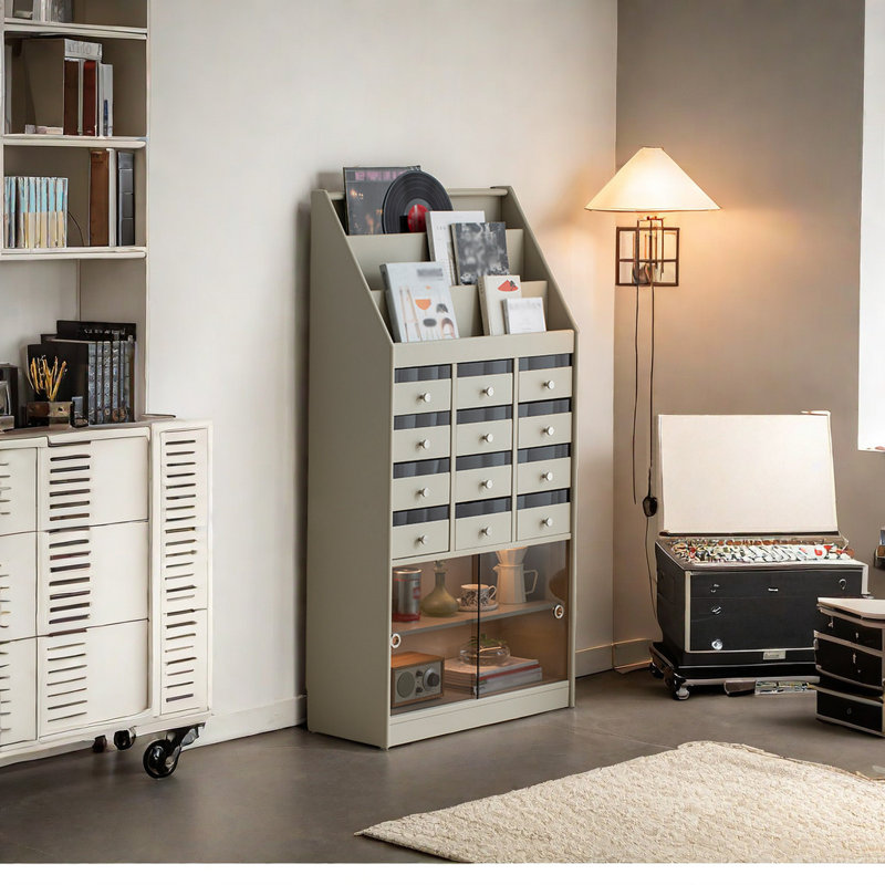 Italian Minimalist Bookcase, Griege