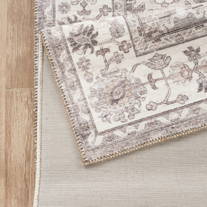 Tapis Majestic, Runner 2'7" x 9'10"