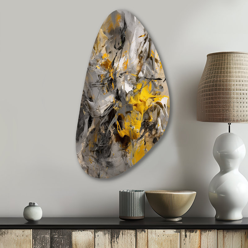 Moutarde jaune et gris vif III - art abstrait abstrait en forme de métal asymétrique, H 31 po x l 17 po
