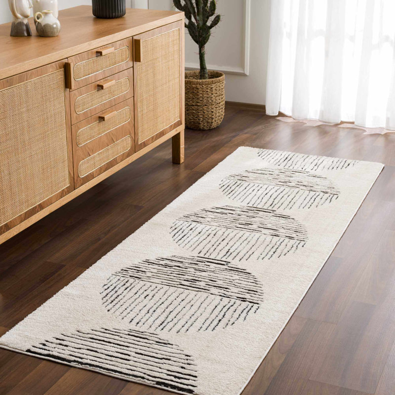 Jaileah Geometric Indoor Rug, Runner 2'8" x 7'3"
