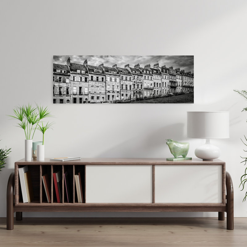 Historic City Terrace Classic Dramatic Elegant Architecture City Wall Art, H 36 po x l 12 po