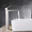 Robinet de salle de bain à un trou