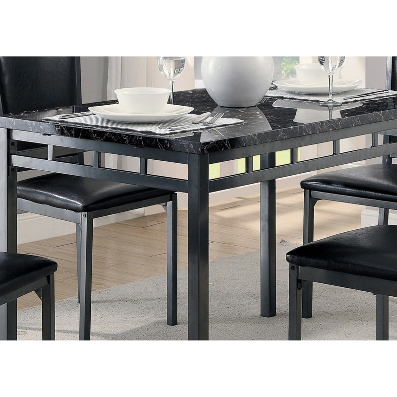 Table de salle à manger en faux marbre noir 5 pièces: table avec structure en métal et 4 chaises rembourrées. Idéal pour la salle à manger en finition: cuir