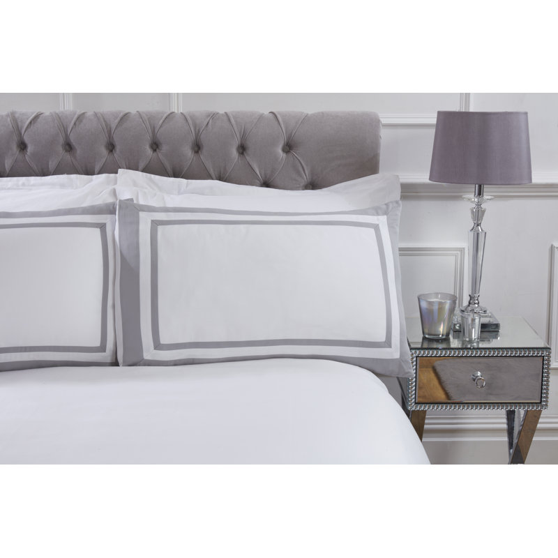 Maelynn Cotton No Pattern Duvet Cover Set with Pillowcases Included, White/Grey, Double - 2 Standard Pillowcases