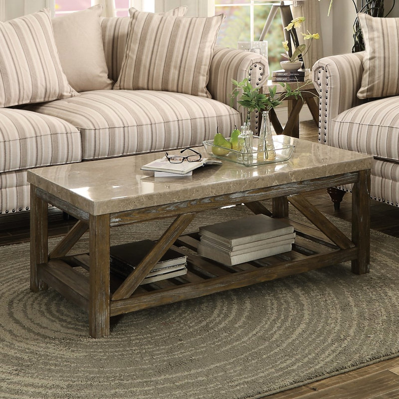 Table basse en marbre blanc crème avec base en bois et tablette