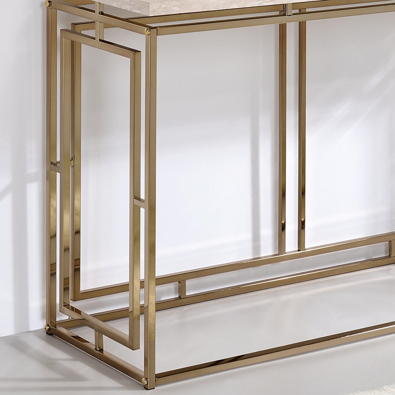 Console Lindzey, Champagne