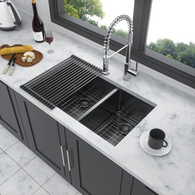 Double Bowl(60/40) Undermount Sink- 33"X19"X10" Gunmetal Black  Double Bowl Kitchen Sink 16 Gauge With Two 10" Deep Basin