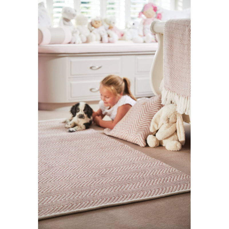 Ludena Chevron Hand Woven Indoor / Outdoor Area Rug, Rectangle 160 x 230cm