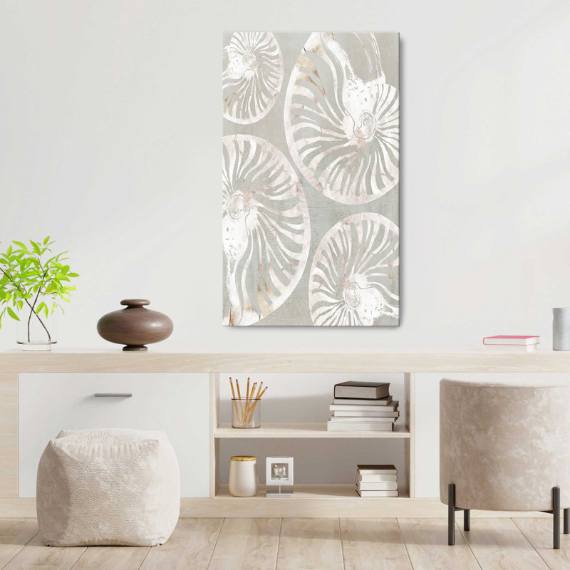 "Nautilus Shell Collection" par Carol Robinson, reproduction sur toile, H 18 po x l 30 po x P 1 po