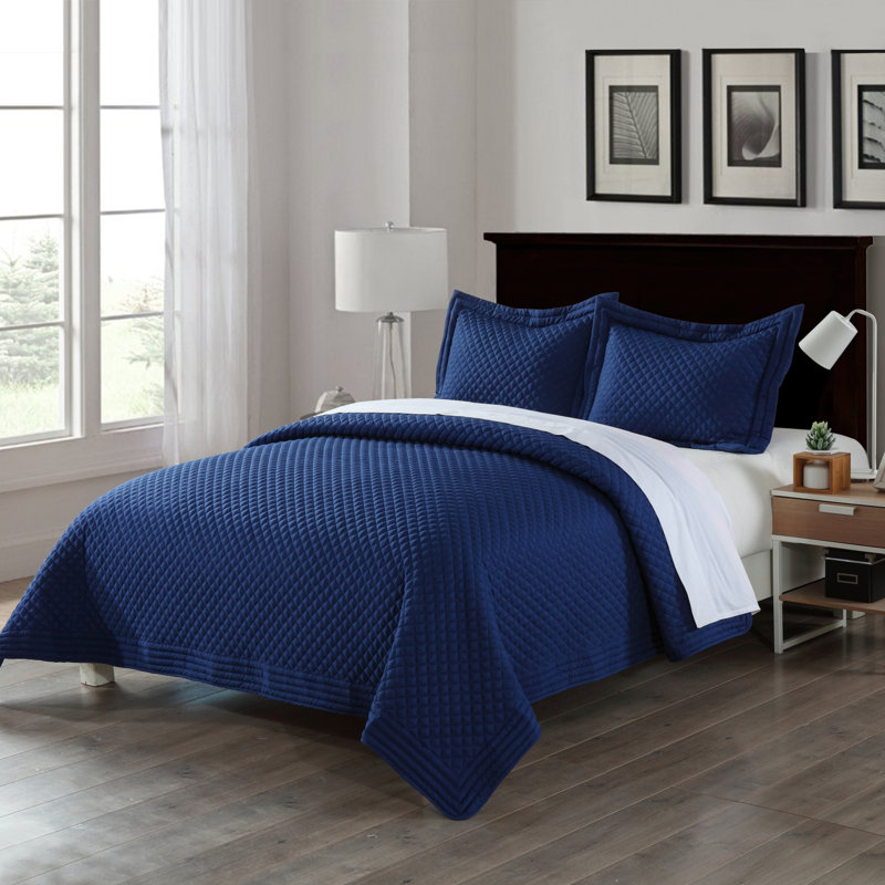 Traditional Polyester Geometric Shapes Quilt, Twin Quilt, Navy