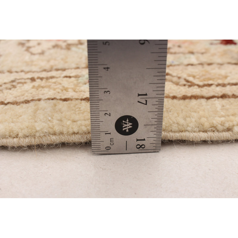 Tapis crème Chobi Finest 4 pi 9 po x 6 pi 6 po