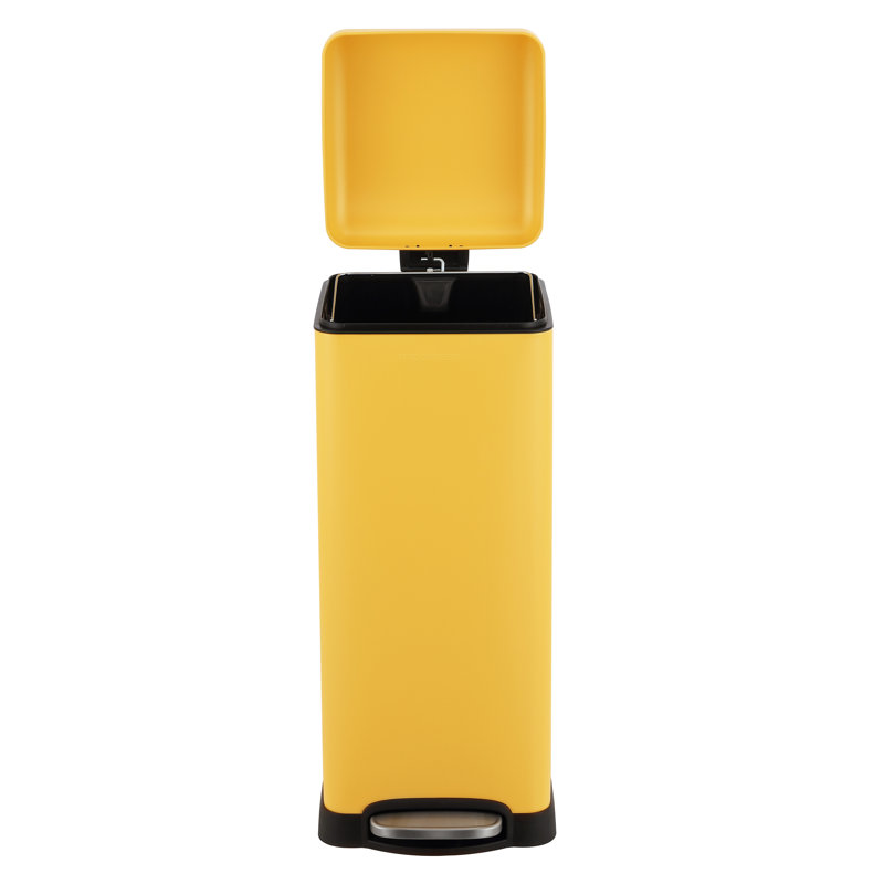 Poubelle à pédale Betty Retro Steel, 8 gallons, Jaune jonquille
