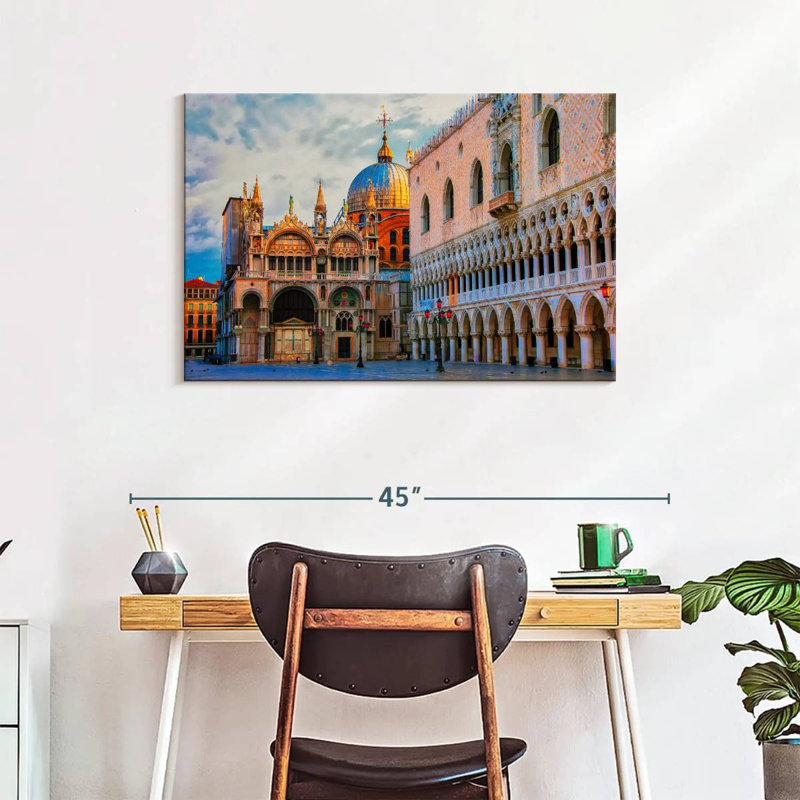 Kavia Saint Mark's Square, 24" H x 36" W