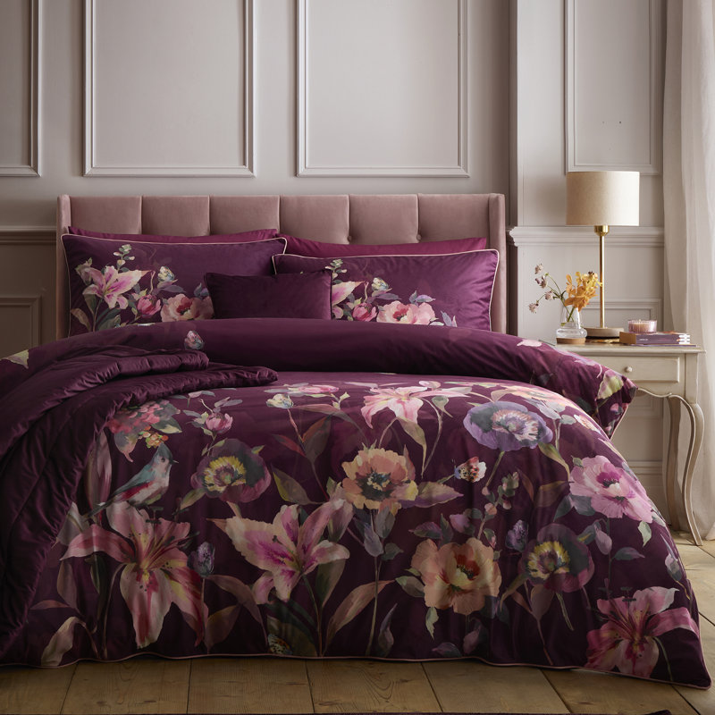 Soiree Tatiana Duvet Cover Set Berry, Super King Bed (260 x 220 cm)