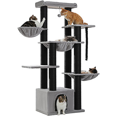 Arbre à chat robuste et spacieux avec plusieurs plateformes, des jouets suspendus et une base stable pour les grands chats