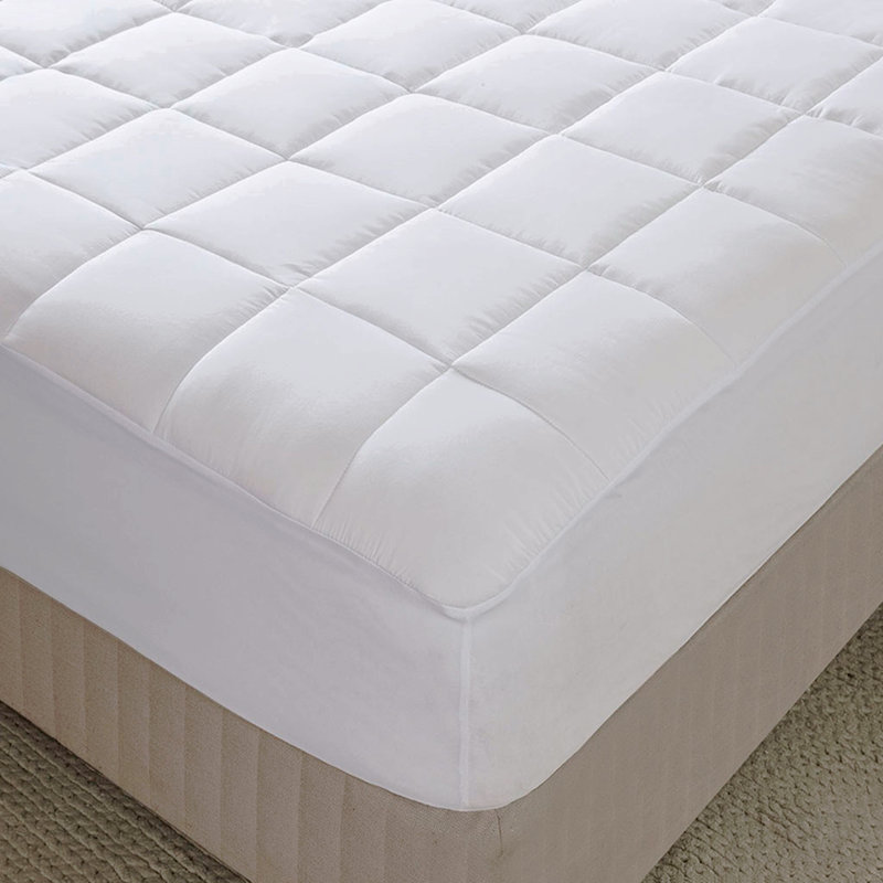 Full Microfiber Mattress Pad