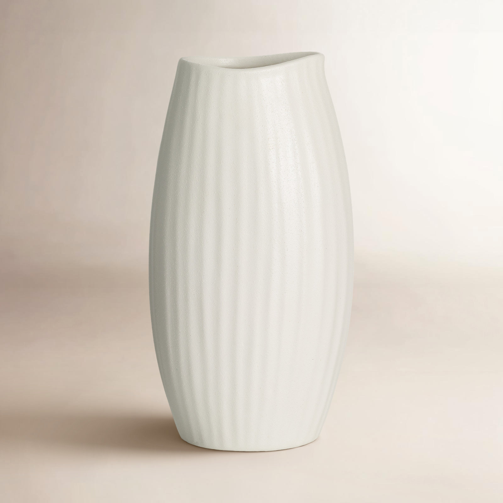 Ruebin 9'' Ceramic Table Vase, White