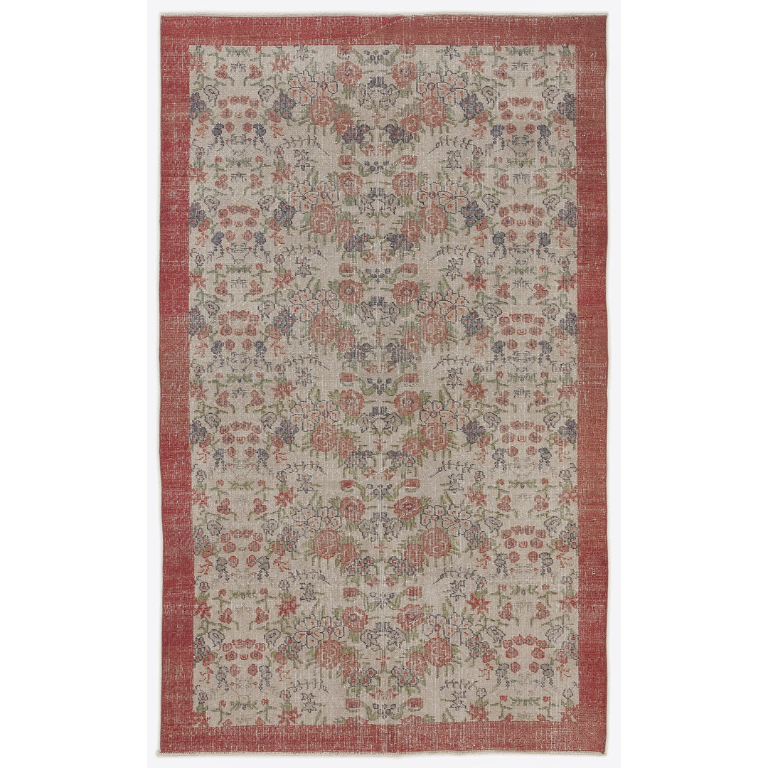 Round Clairview Hand Knotted Area Rug