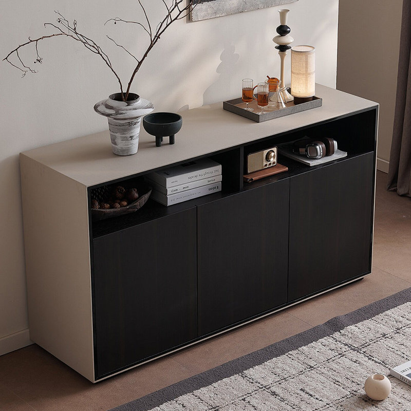 Buffet simple et moderne de style italien