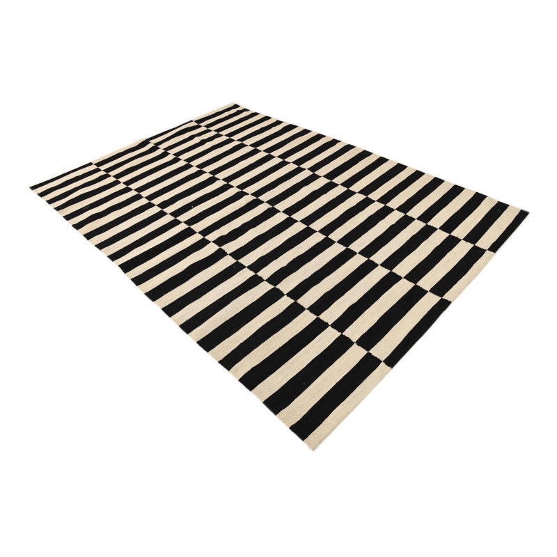 Tapis noir et blanc Ousley