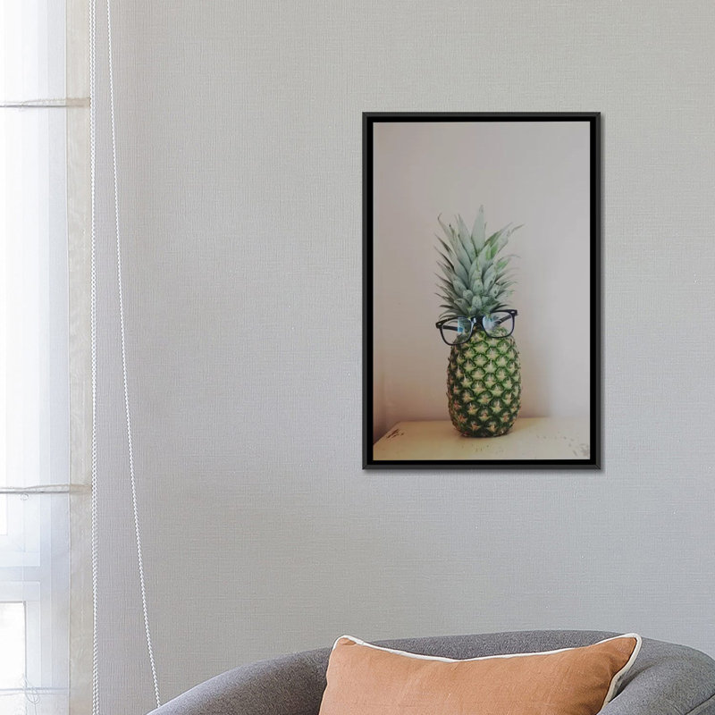 « mr. ananas », photographie sur toile, H 26 po x l 18 po x P 1,5 po, Toile avec cadre noir, Pas de tapis