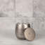 Ensemble d'accessoires de salle de bain Urban Oasis (conçu par Taniya Nayak): pot à boule en coton, porte-savon, pompe à lotion, porte-brosse à dents et couvercle de boîte à mouchoirs-692495727