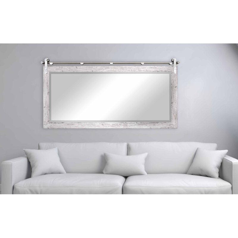 Miroir mural en bois patiné Kameliya, 32 po x 65,5 po