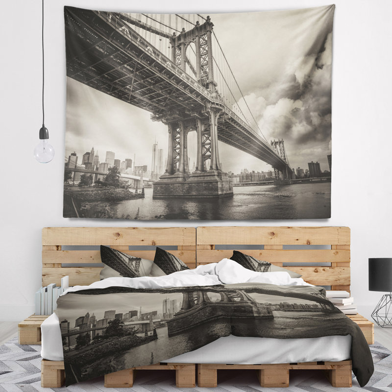 Tapisserie gris foncé bridge cityscape manhattan, H 78 po x l 92 po